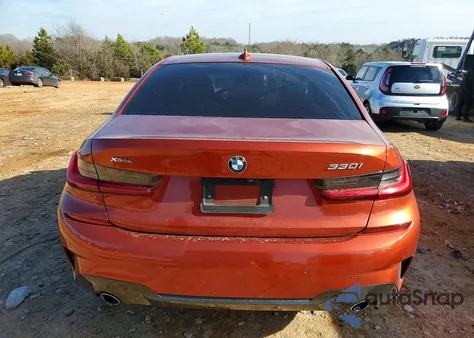 2021 BMW 330Xi z USA, uszkodzony, nr VIN 3MW5R7J01M8B60951